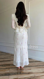 Cremefarbenes zweiteiliges Maxi-Set mit rosa Blumenmuster