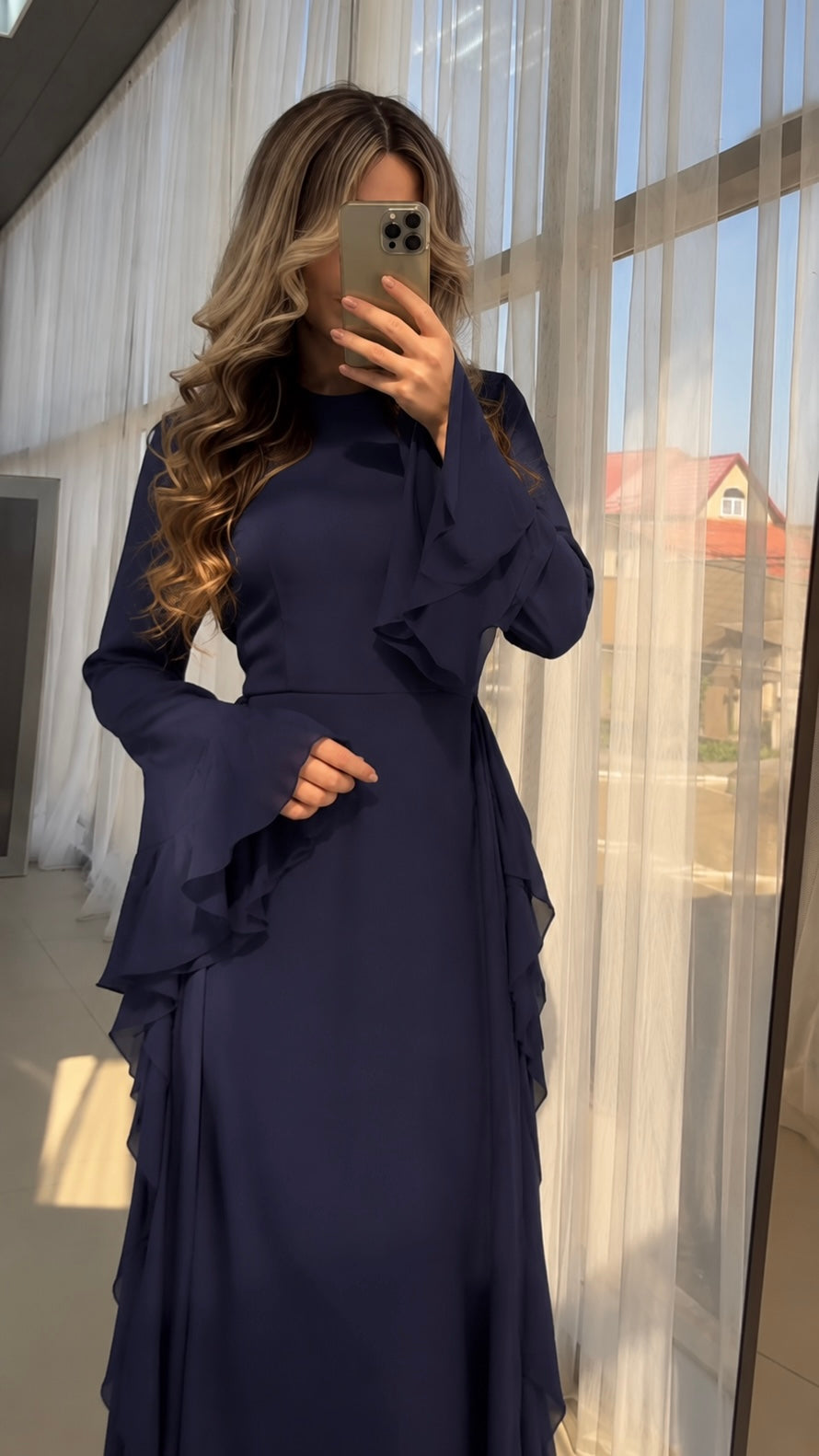 Maxi dress with ruffle details