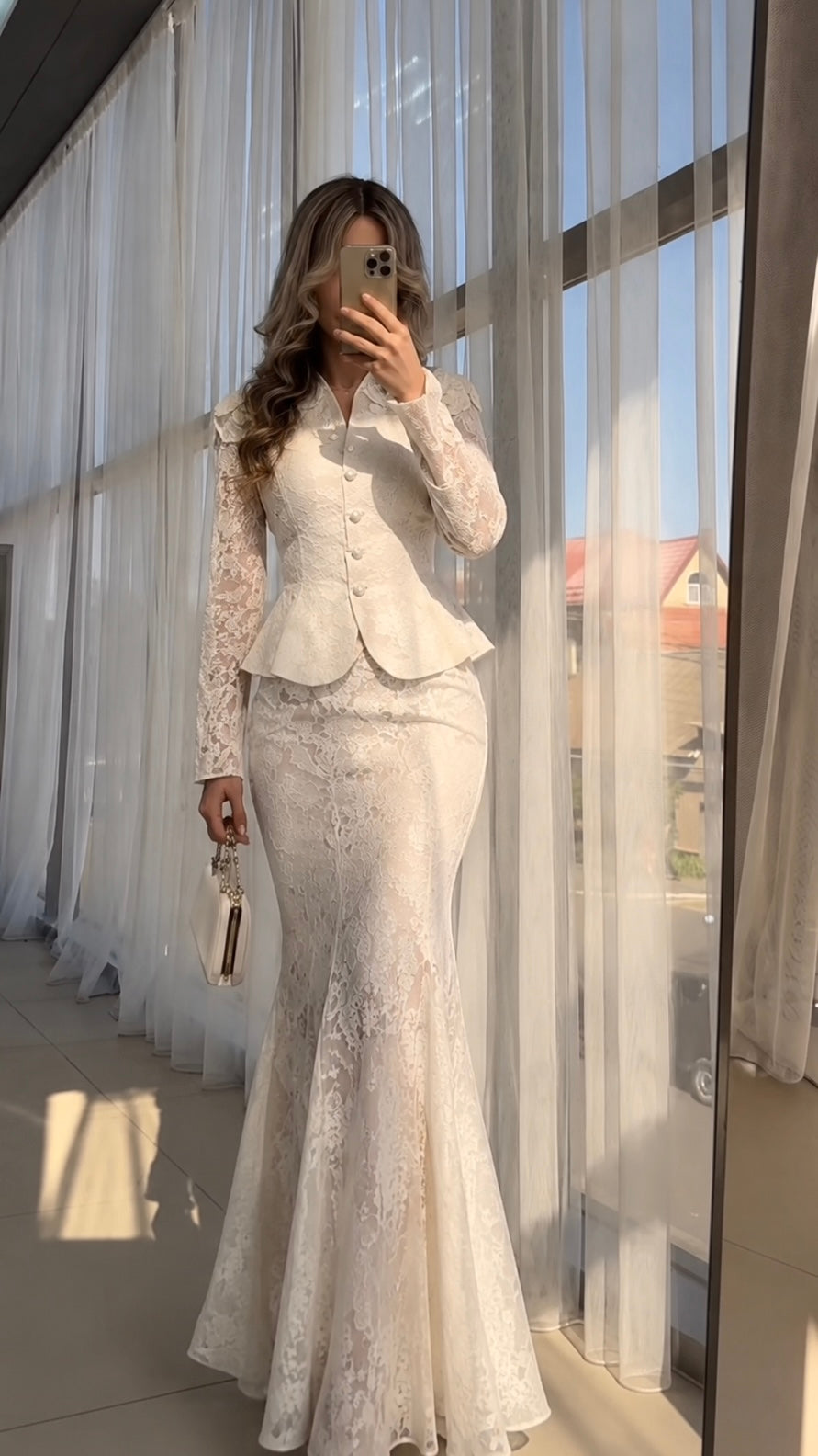 Elegantes Spitzenkleid – Weiß