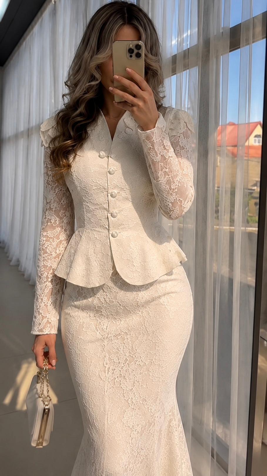 Elegantes Spitzenkleid – Weiß