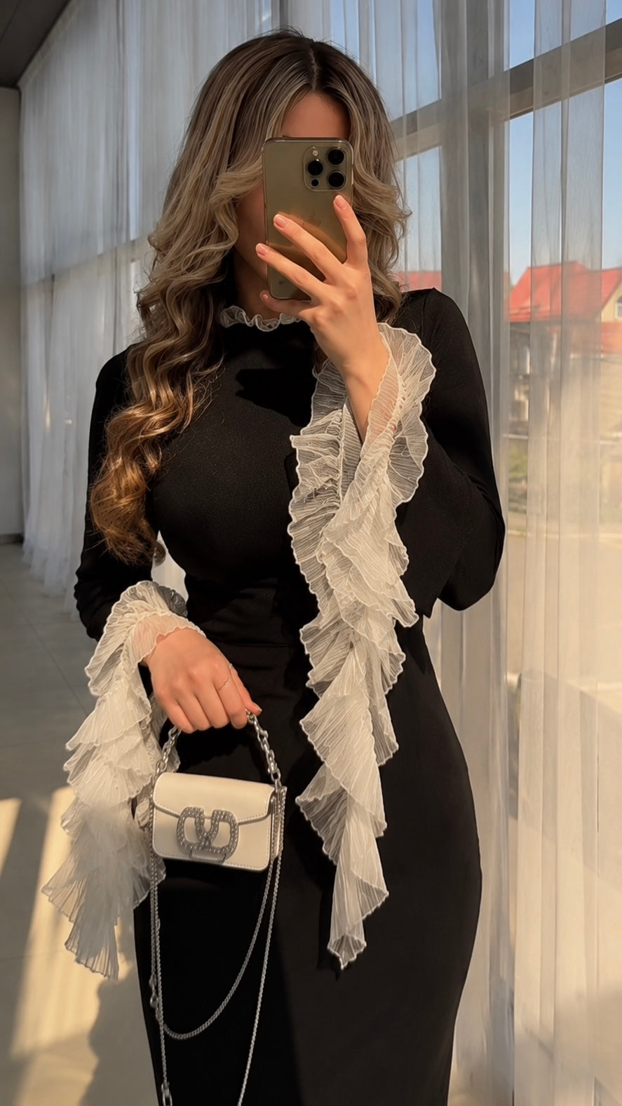 Maxikleid mit Plissee-Rüschen