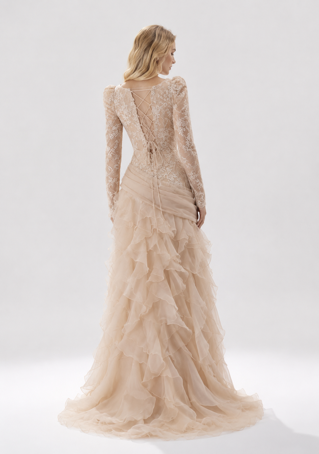 Spitzen-Abendkleid mit Volantrock