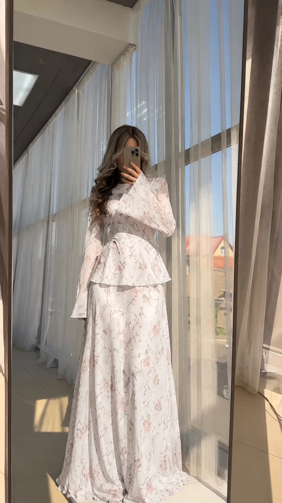Tweedelige maxi-rokset met peplumtop