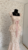 Cremefarbenes Meerjungfrau-Abendkleid mit Blumenmuster