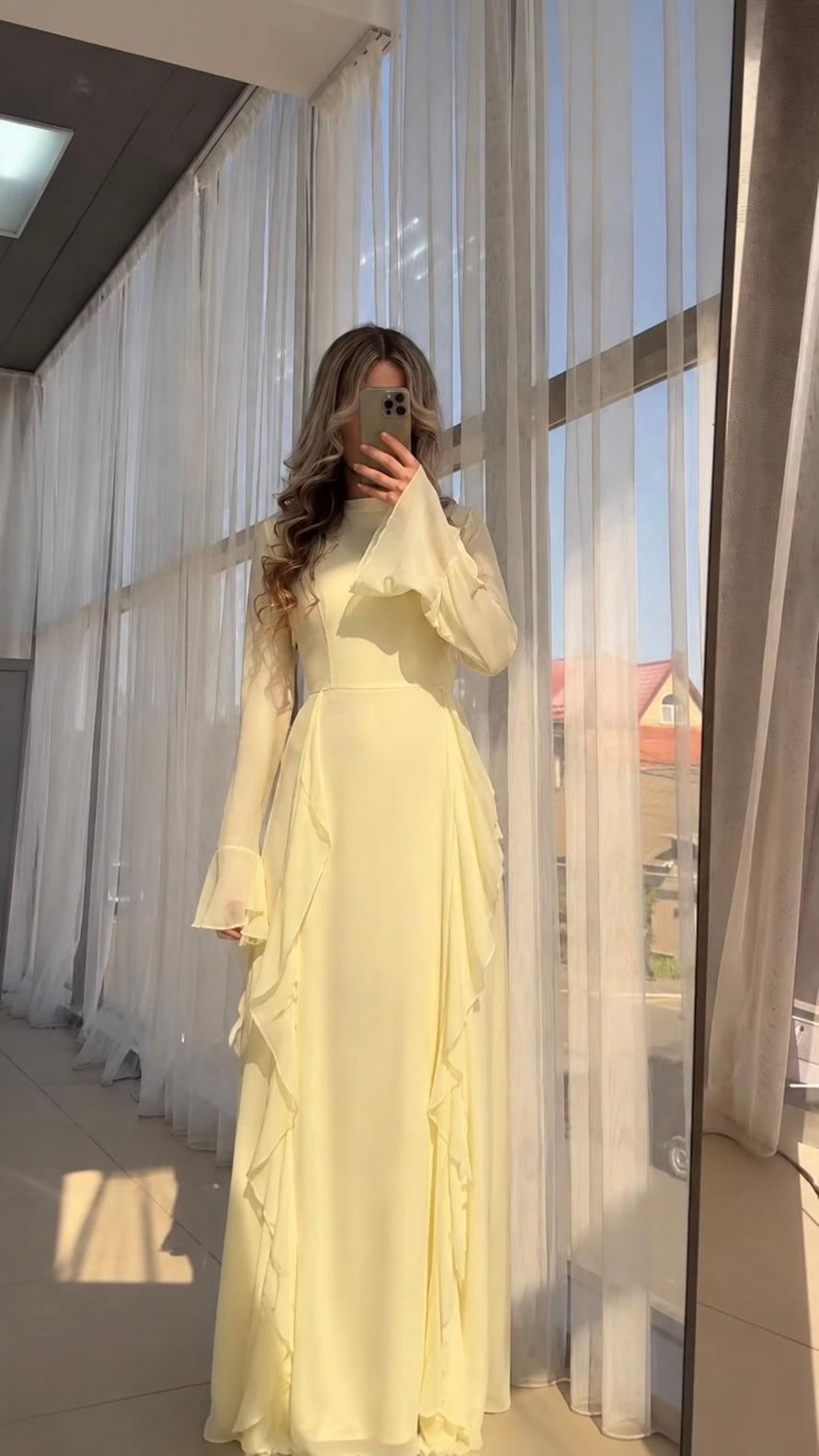 Maxi dress with ruffle details