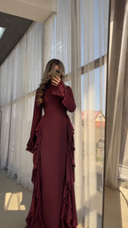 Maxi dress with ruffle details