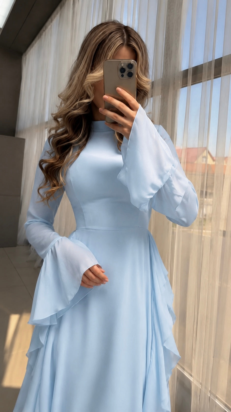 Maxi dress with ruffle details