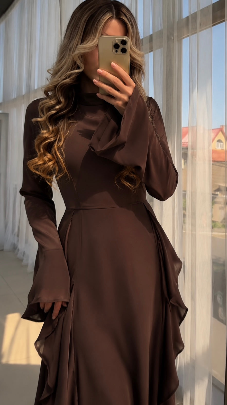 Maxi dress with ruffle details